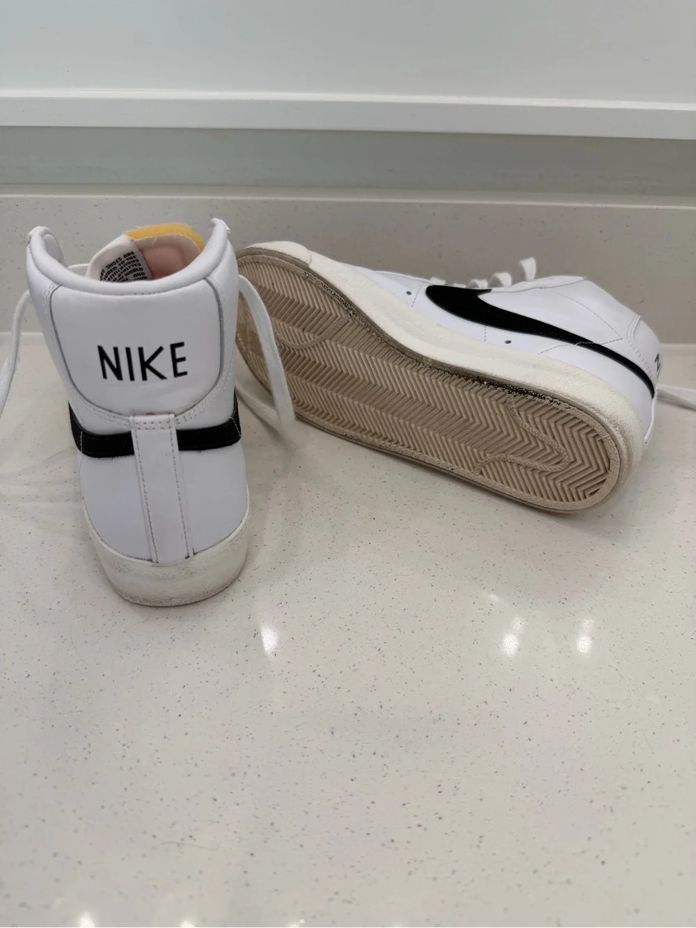 Nike blazer mid